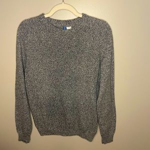 Knit H&M “Divided” Crewneck Sweater - Small 🖤